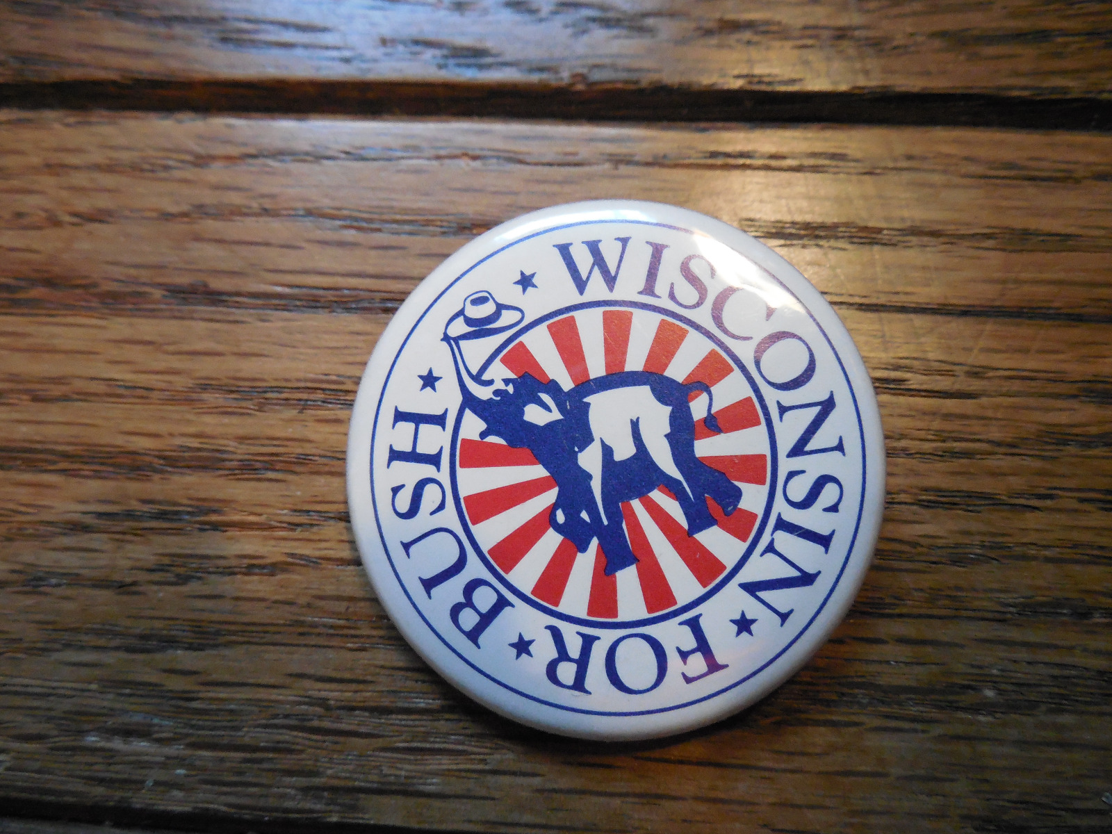 Wisconsin George Bush President Pin Back Campaign Political Button For 1988