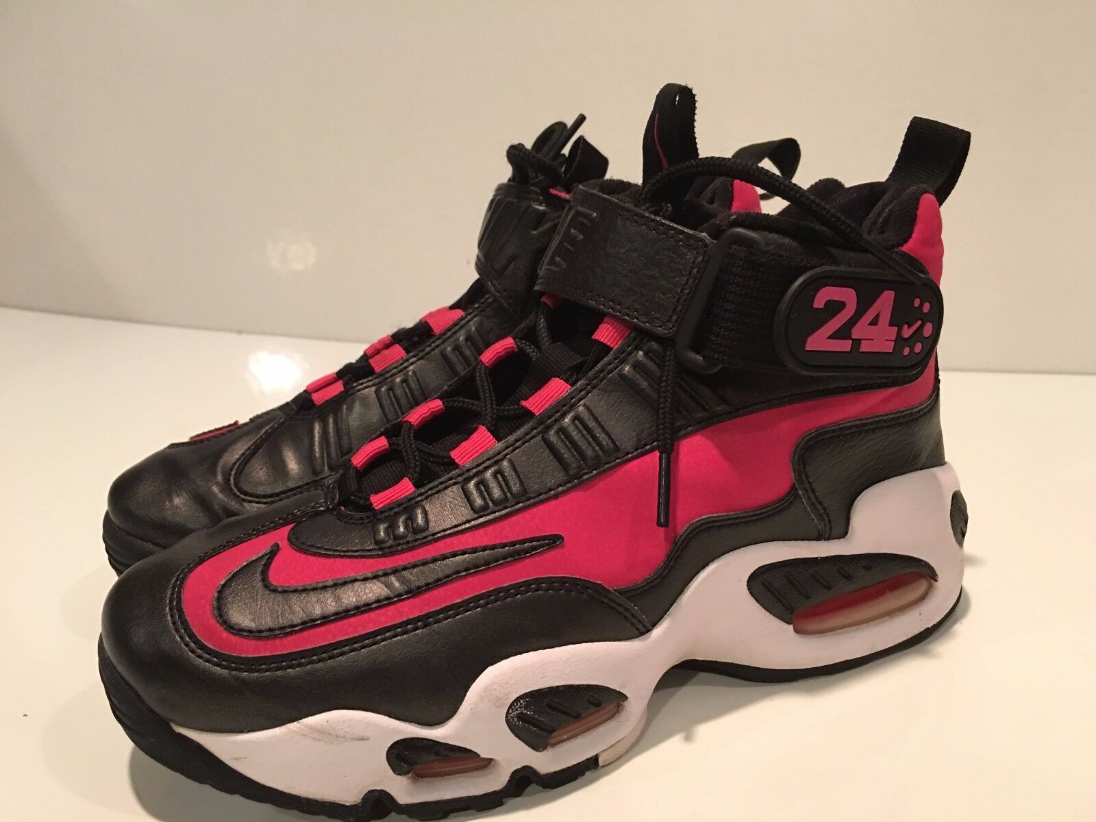 2010 Nike Air Griffey Max 1 Girls\' Black/Spark/White Basketball Shoes Youth Size