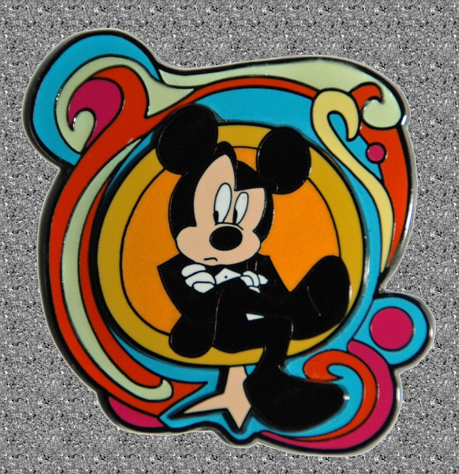  Mickey Mouse Secret Agent Pin - DISNEY LE 3600 - DLR  Event Glows in the Dark