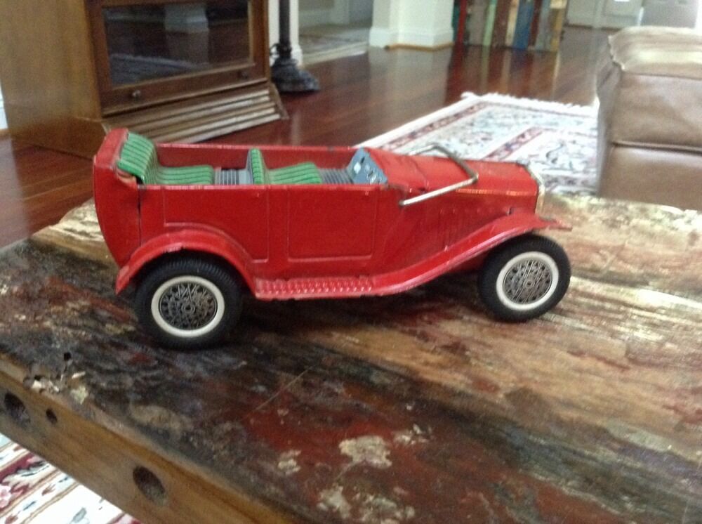 Vintage Tin Litho Car Japan 