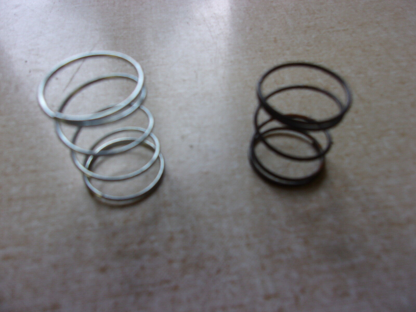 NEW Toro 17-4490, Lot of 2 Lawnmower Springs *FREE SHIPPING*