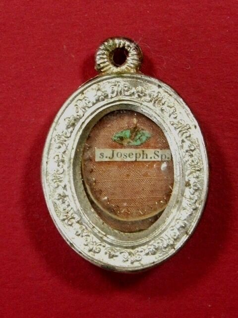 ANCIENT  RELIQUARY WITH S.JOSEPH.SPOUSE OF B.M.V.RELIC  .(A20)