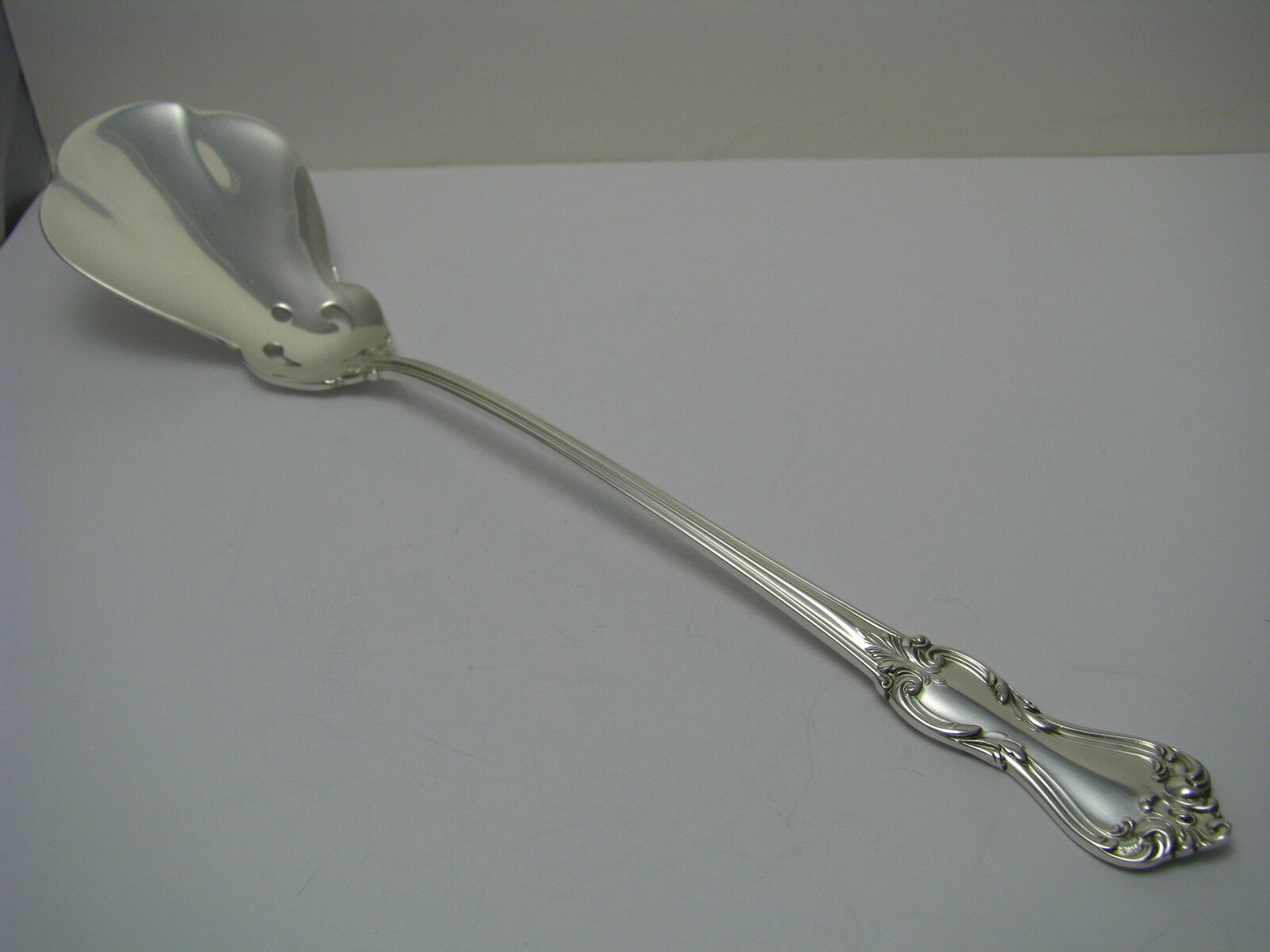 REED & BARTON STERLING SILVER SPOON SERVING Marlborough by Reed & Barton ca1950s