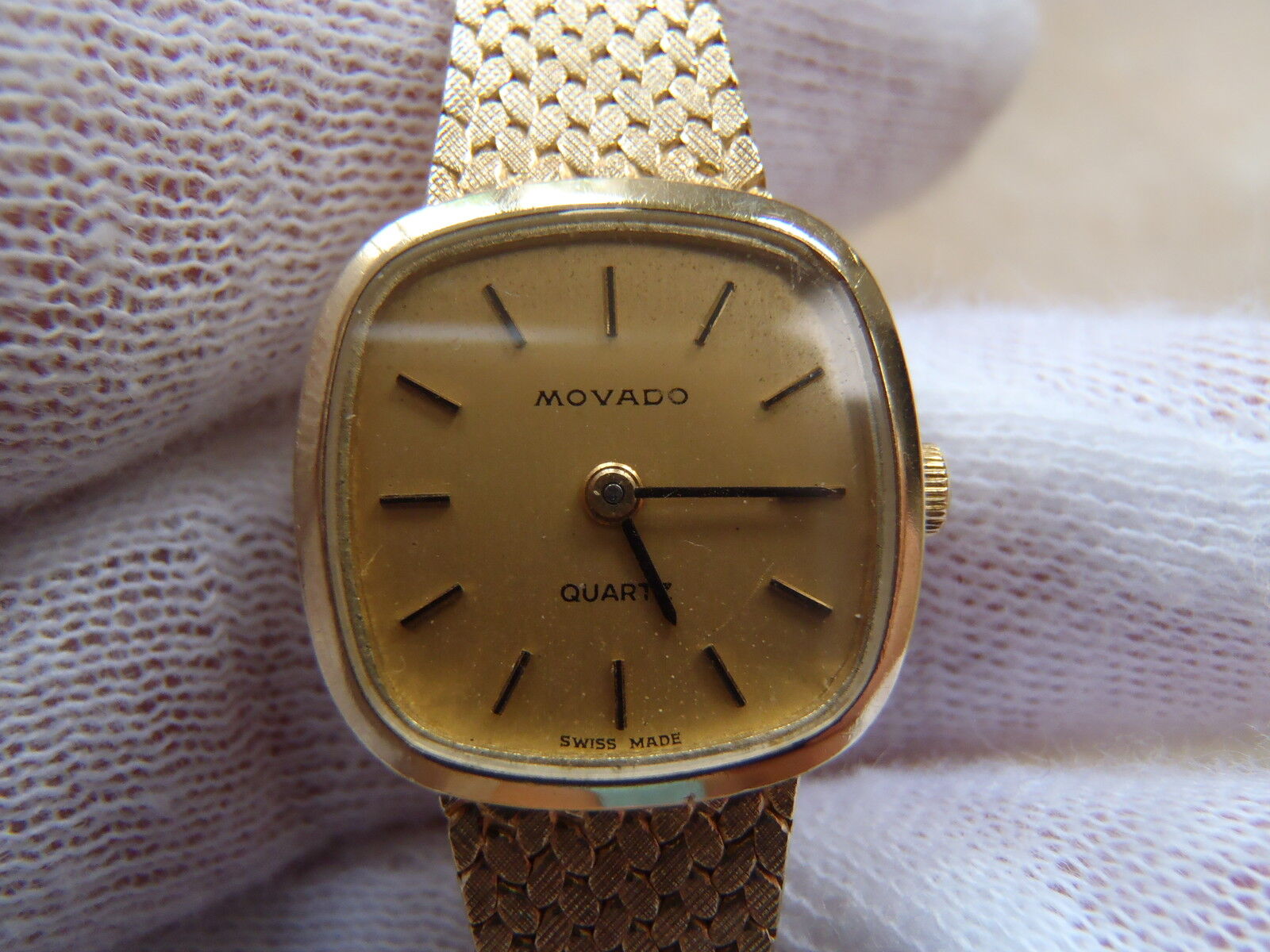 Vintage Movado 14k Solid Gold Watch  Bracelet w safety.  Extra Small.  26 grams