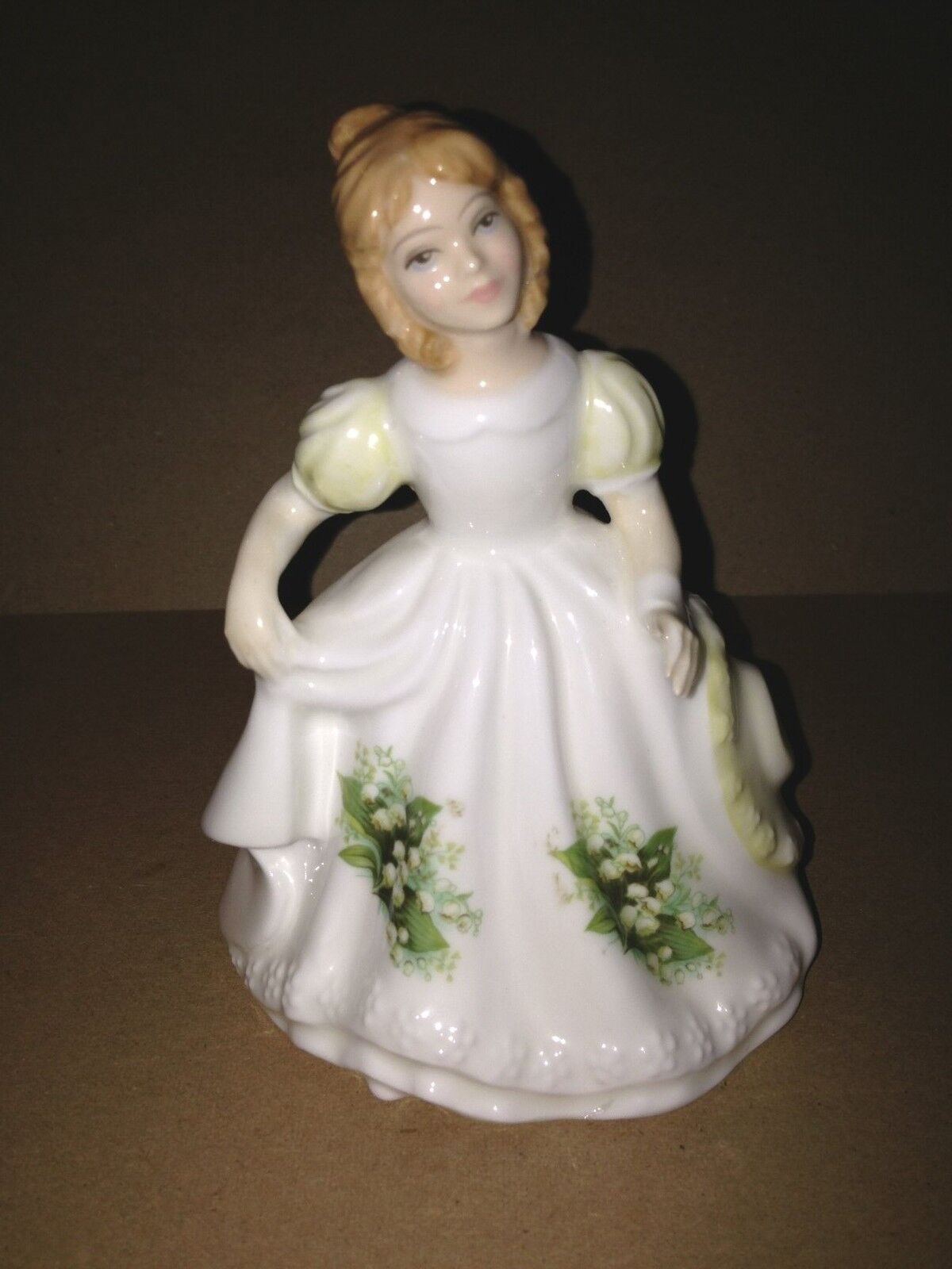 Vintage Retired Royal Doulton Porcelain Figurine HN 3334 FIGURE OF MONTH \