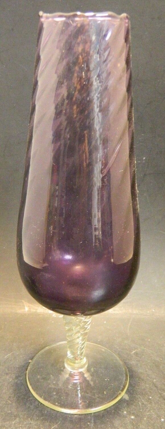 Vintage Scalloped Empoli Pedestal Amethyst Swirl Glass Vase 9.75\