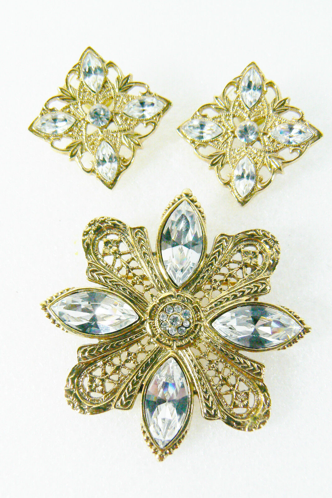 Fancy Gold Tone Metal filigree marquis cut stones Pin Brooch & Earrings
