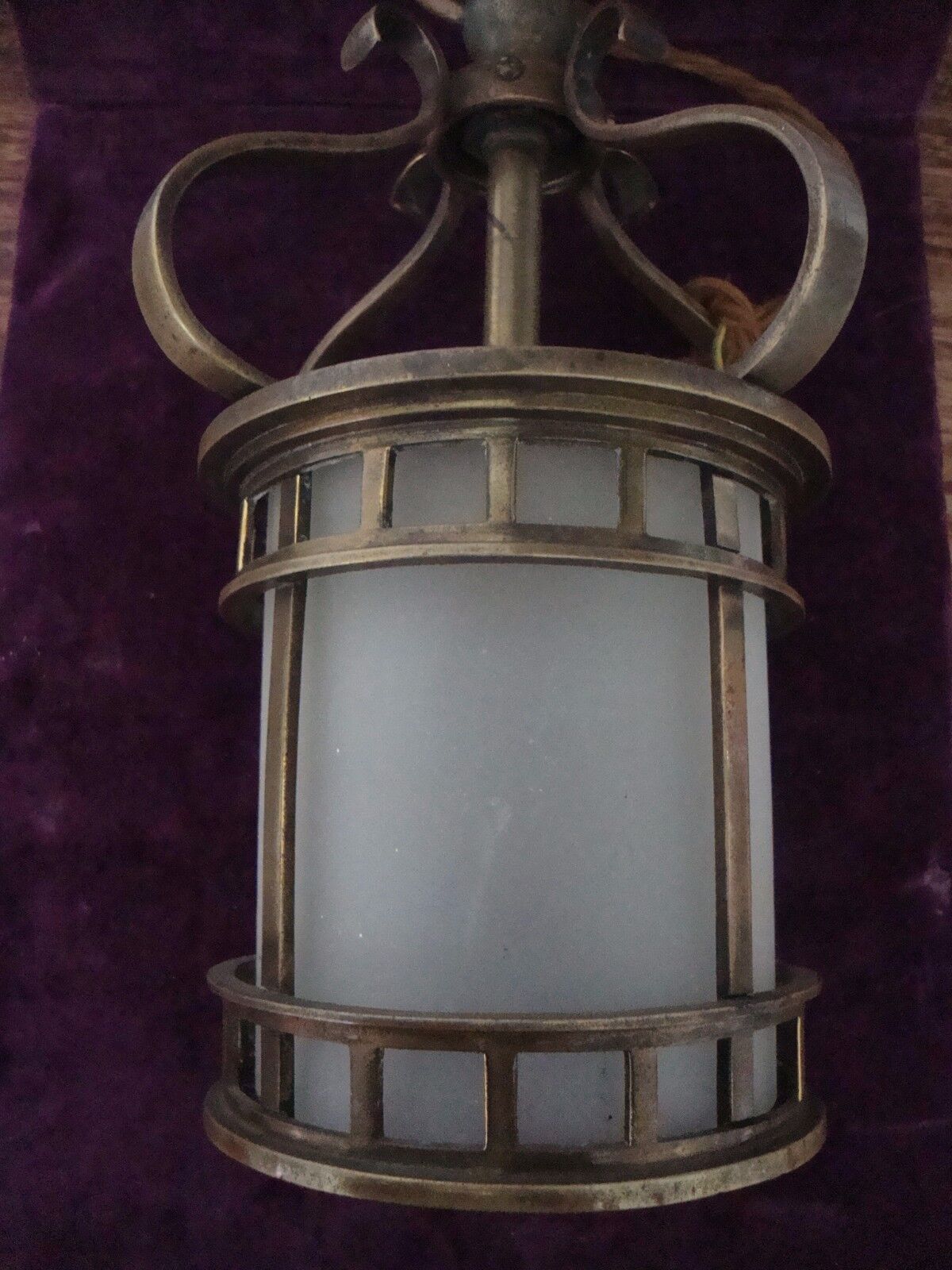Superb arts and crafts heavy quality cast brass hall or porch lamp