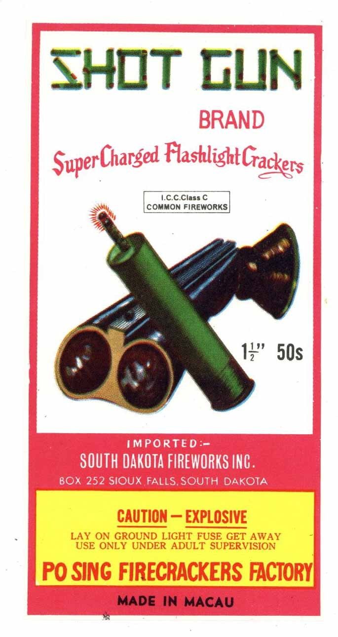 SHOT GUN Brand, Vintage Firecracker Label, 1 1/2 50s, Macau, K28