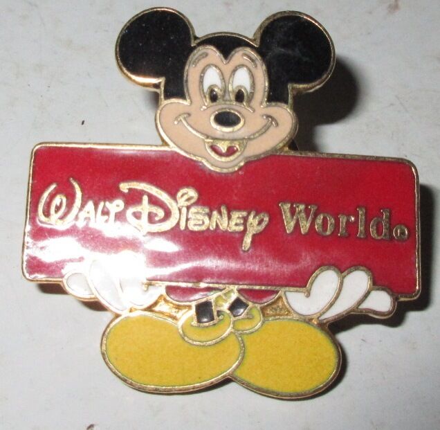 Mickey Mouse Walt Disney World Trading Pin 1 1/4\