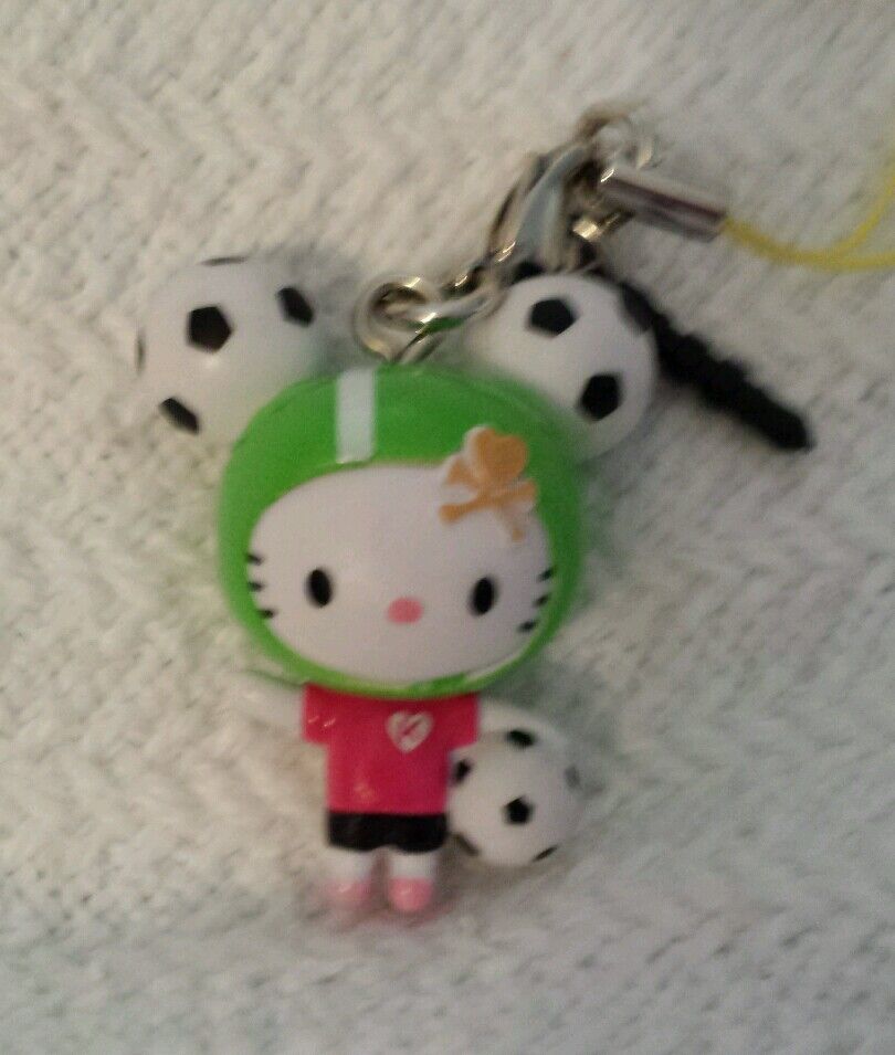 Hello Kitty Mystery Blind FRENZIES SOCCER KITTY vinyl keychain/phone attachment 