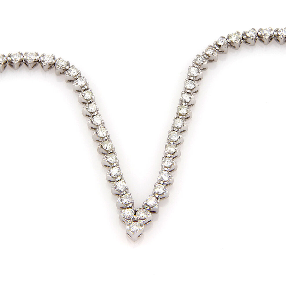Estate 14K White Gold 8ct Diamond V Shape Heart Link Eternity Tennis Necklace