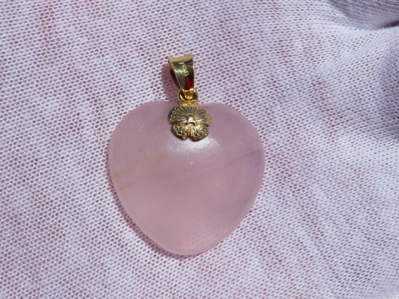Vintage 18K Gold and Pink Jade Heart Pendant - Beautiful (Rare)