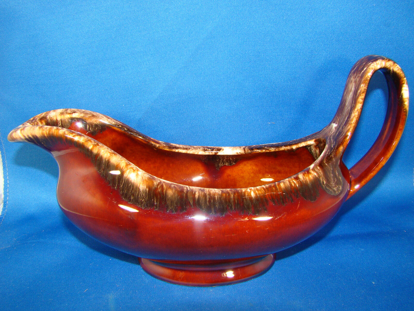 Hull Pottery Brown Drip Gravy Boat 2-1/2 Cup USA @26