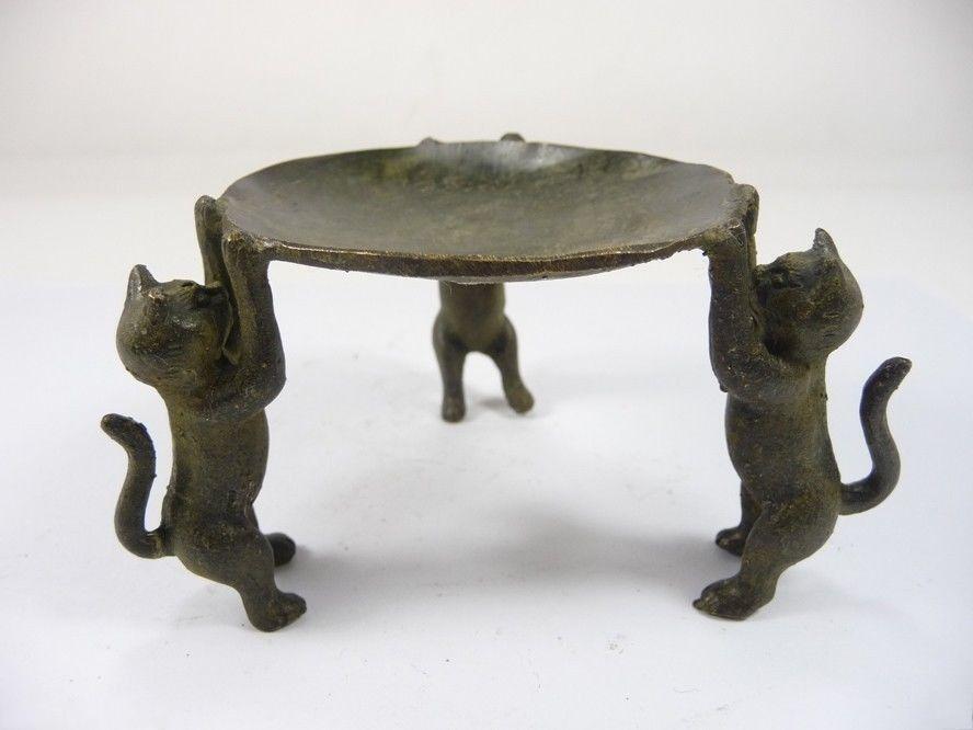 Collectible Decorated Old Handwork Bronze Carved 3 Cat Climb Plate Candle Stick