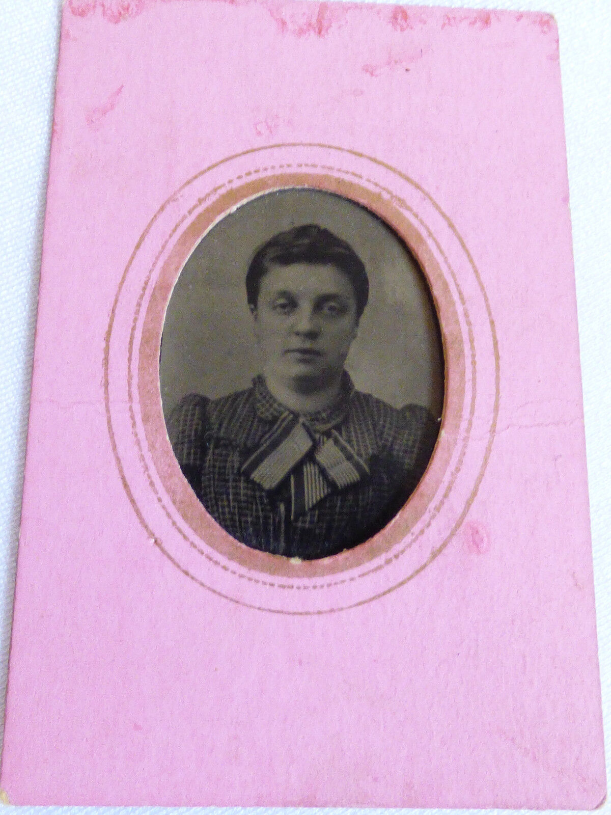 VTG Tintype ferrotype Photo Portret of Pretty Young Women 1 5/8\