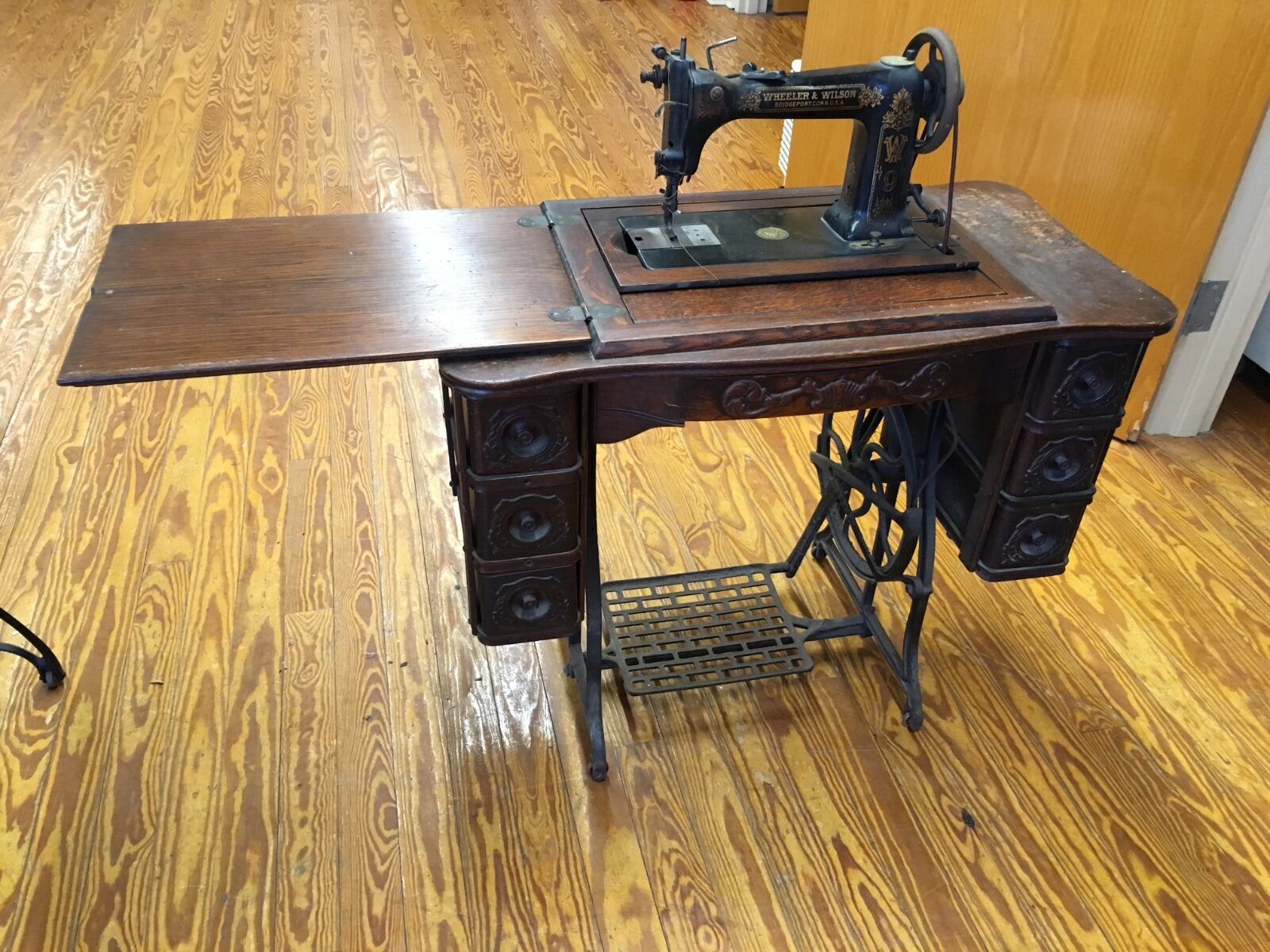Wheeler Wilson Sewing Machine D-9 With Original Table 19th to Early 20th Century