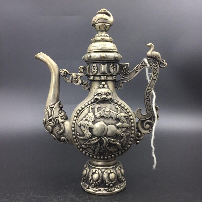 Collect Chinese Old pure hand-carved Tibetan silver copper Teapot qianlong mark 