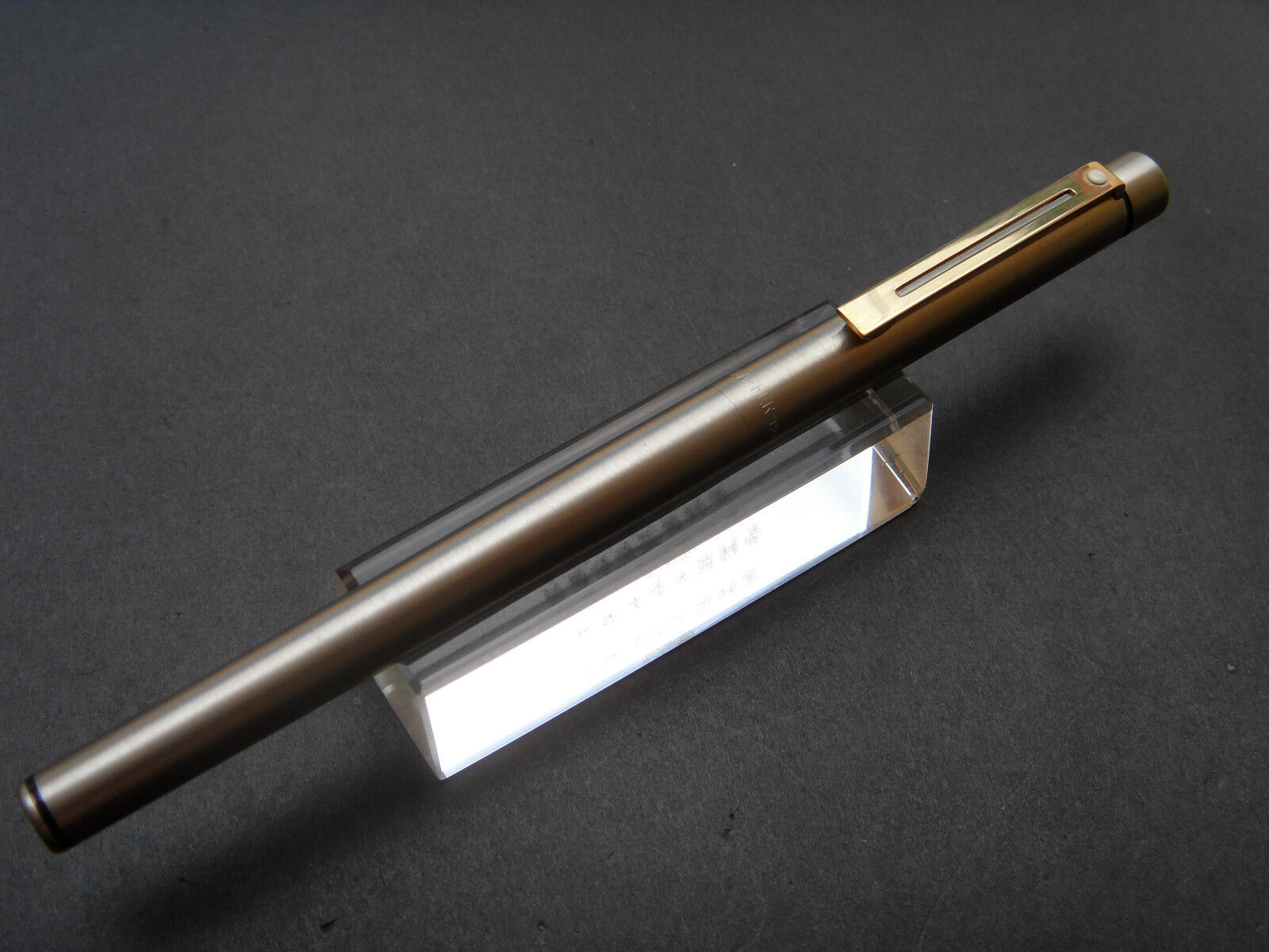 Vintage Sheaffer Targa 1001xgs Gold Plated Clip Slim Fountain Pen (NOS) ~PK08