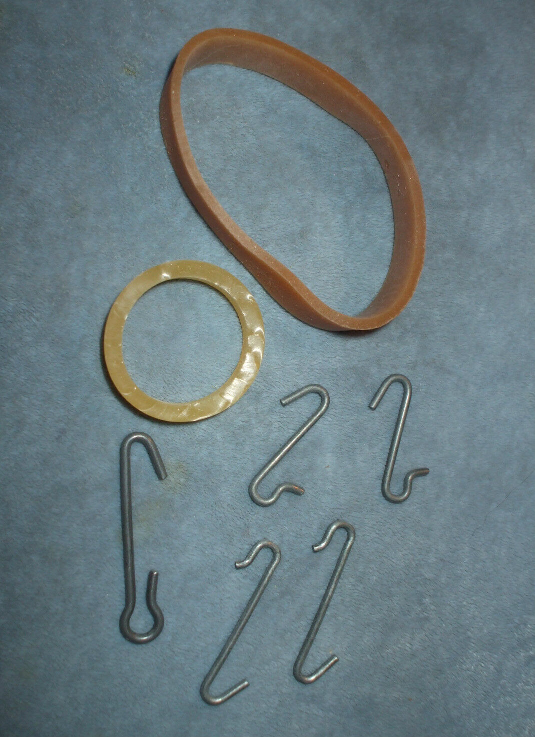 Stringing Bands Hooks 14-16