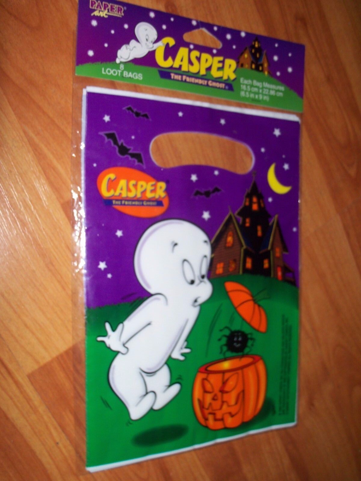 Casper Halloween Loot Bags Vintage 1999 Paper Art 8pk  NEW OLD STOCK