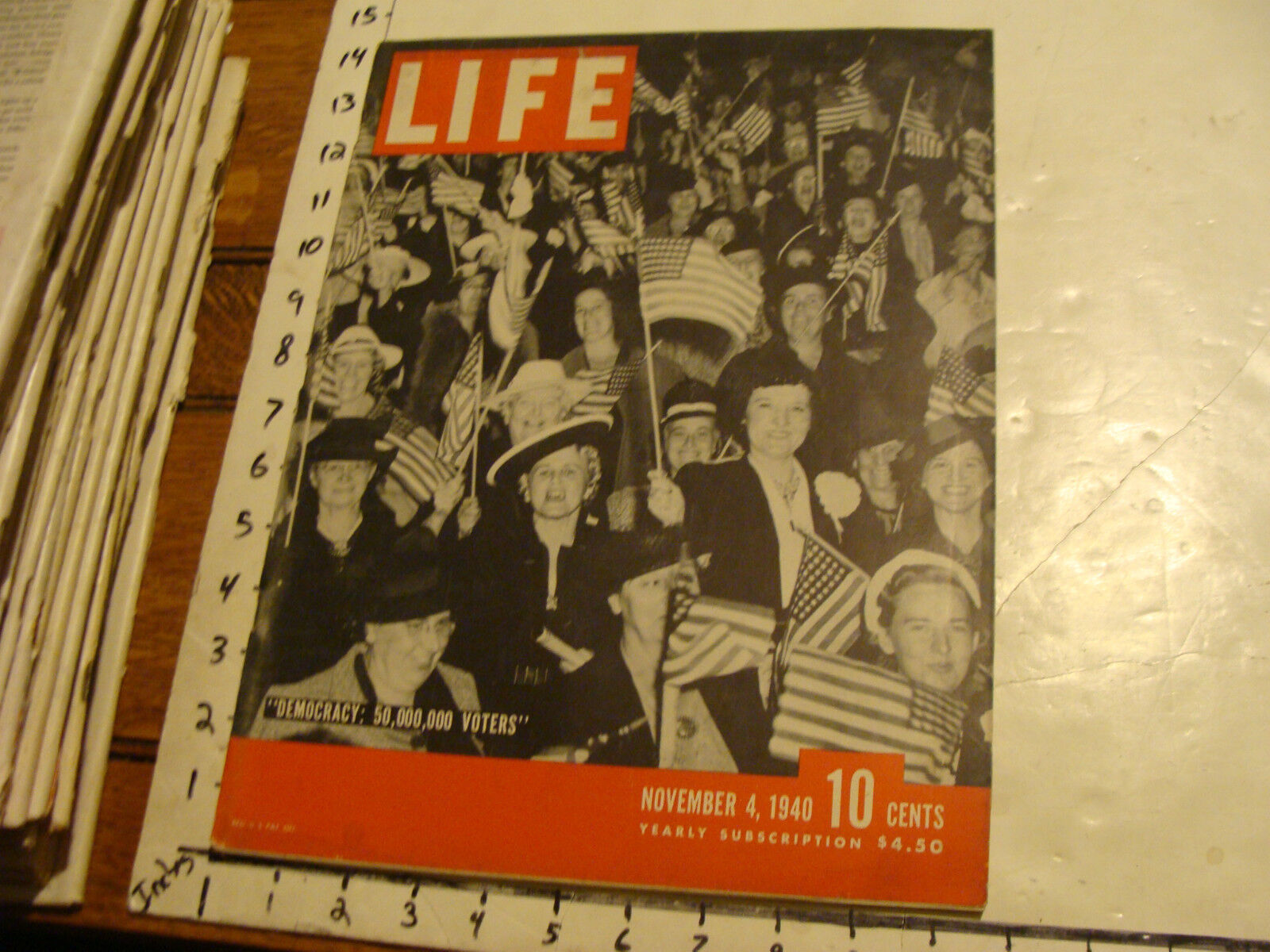 Vintage Life Magazine: NOV 4, 1940: WILLKIE VS. ROOSEVELT; CAMPAIGN POSTERS