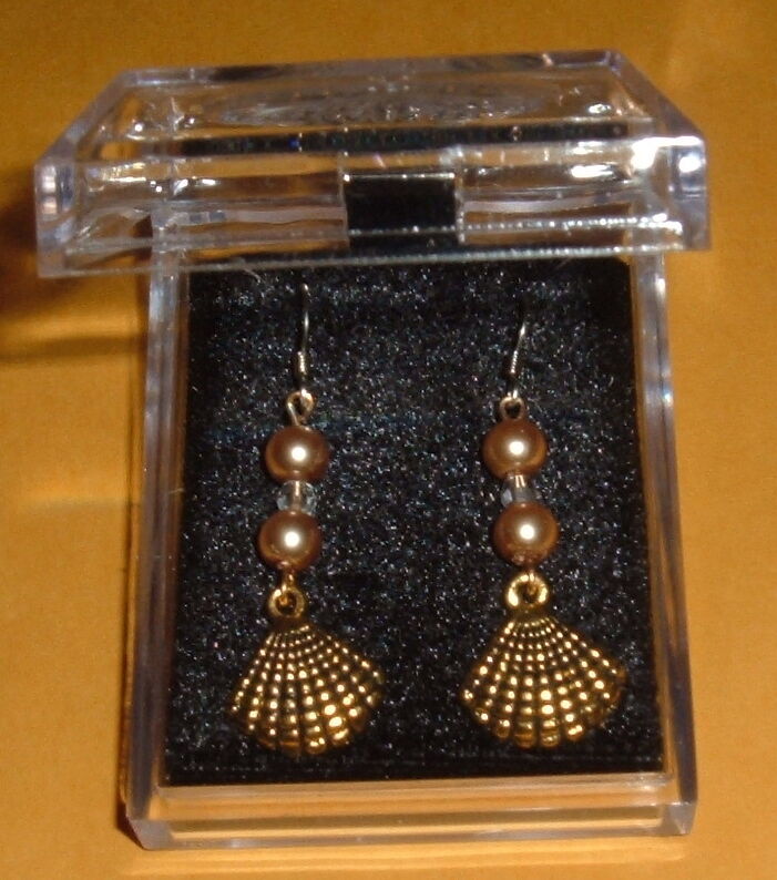 6mm Pearl & 1  Crystal w/ Gold Plated SHELL Earrings Catholic Baptism 