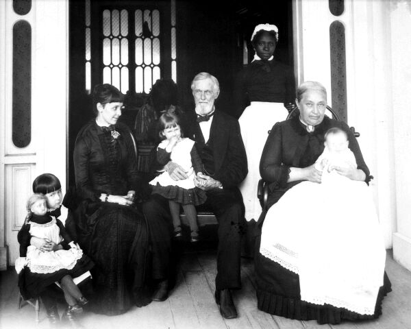 New 8x10 Civil War Photo: CSA Confederate President Jefferson Davis & Family