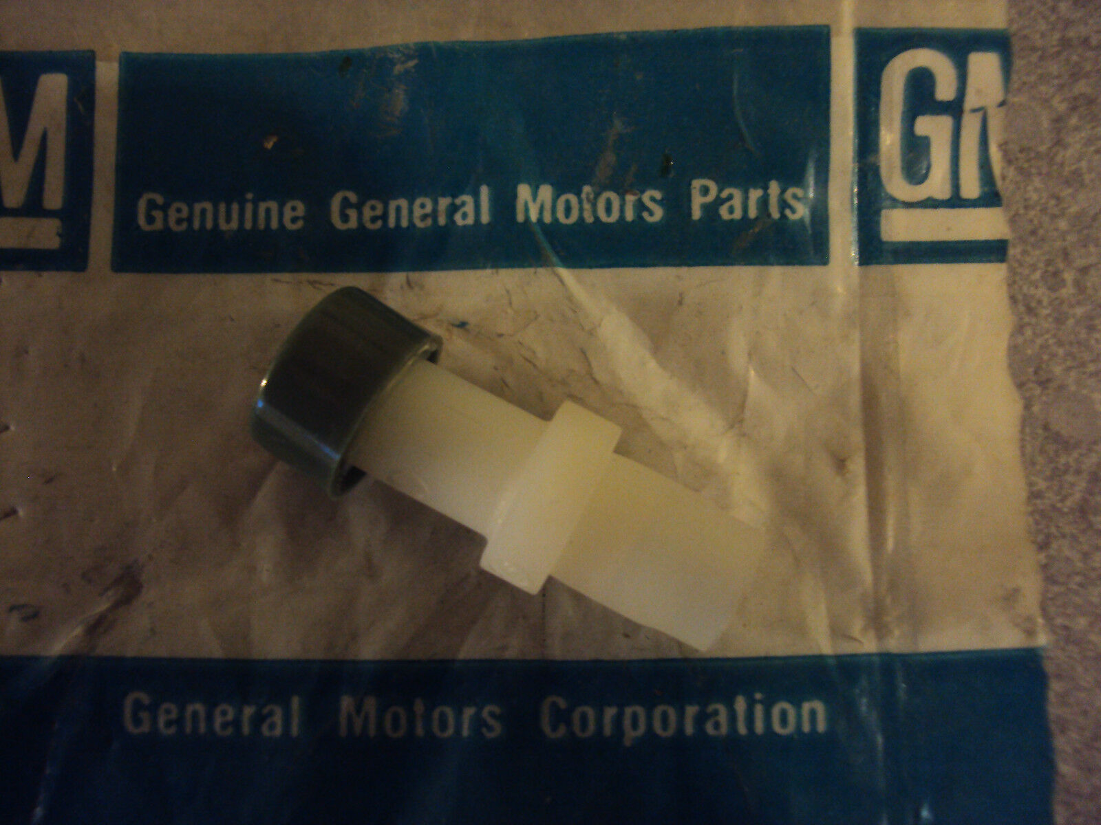 GM NOS Rearend Axle Vent Chevy Buick Olds Pontiac Posi Limited Slip 10 & 12 Bolt