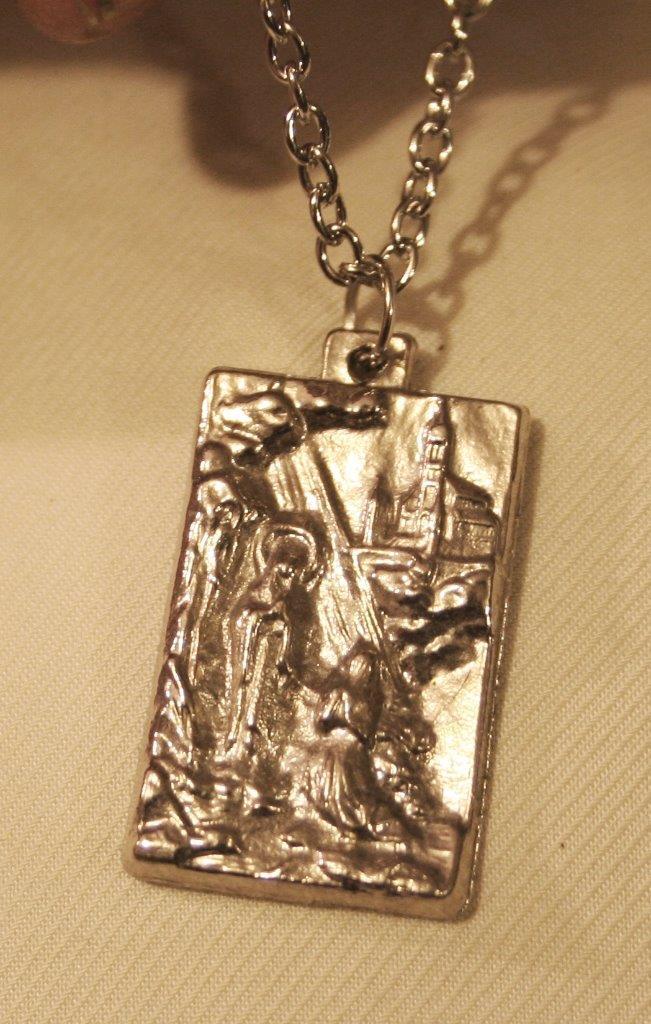 Handsome Sculpted Rectangular Our Lady Lourdes Silvertone Medal Pendant Necklace