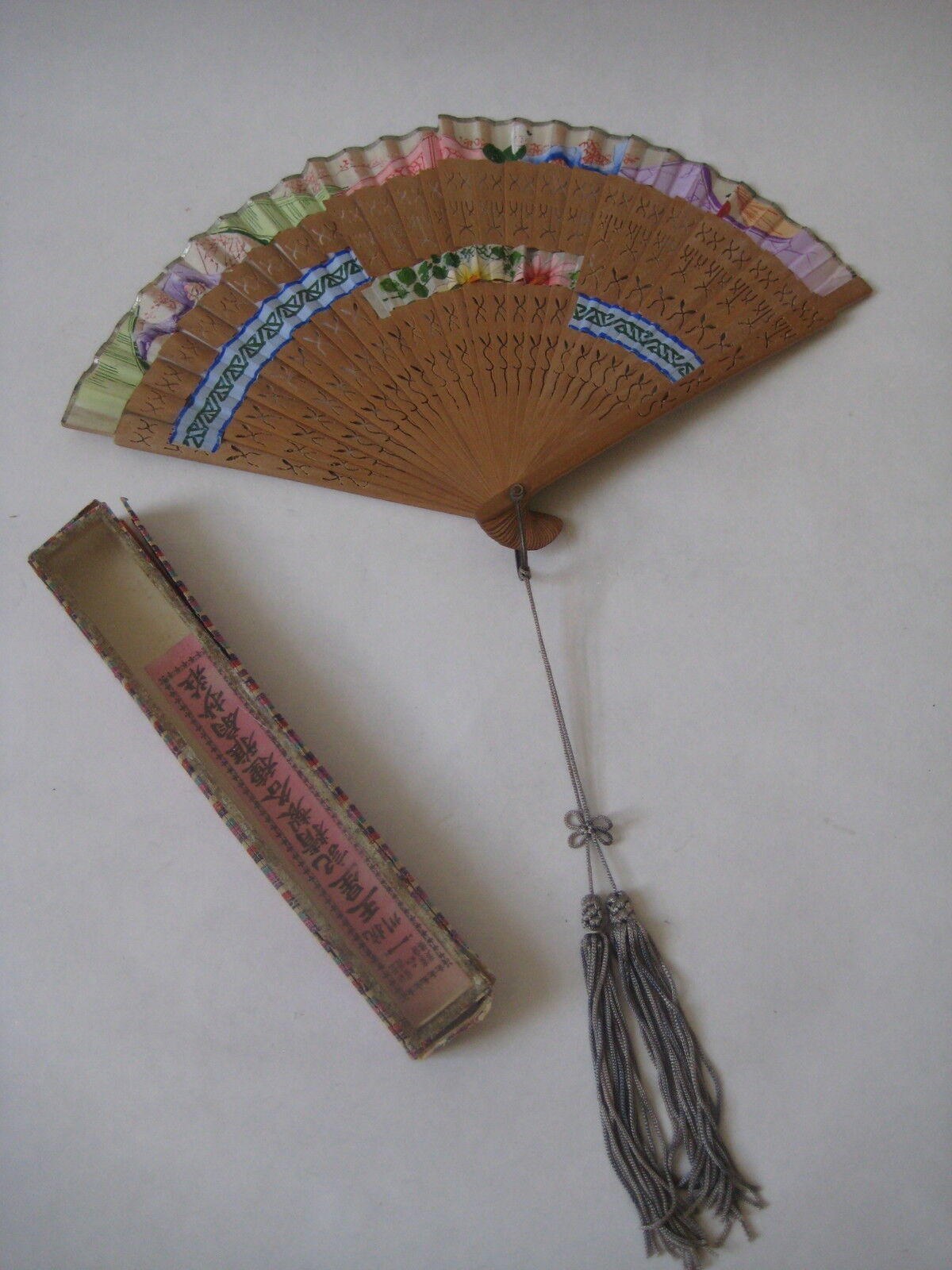 Antique Wang Sin Kee Shop Shanghai China FAN vintage Chinese silk hand painted