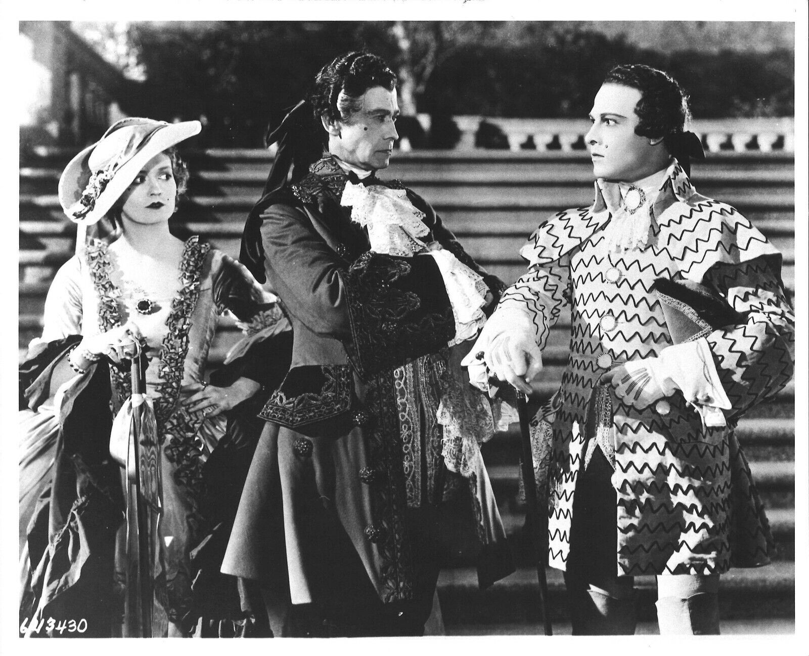MONSIEUR BEAUCAIRE (1924) Rudolph Valentino, Doris Kenyon & Ian Maclaren Quarrel