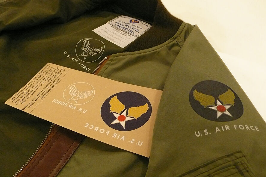 U. S. AIR FORCE /USAF IRON ON DECAL for B-15D L-2B MA-1 N-2B N-3B flight jacket.