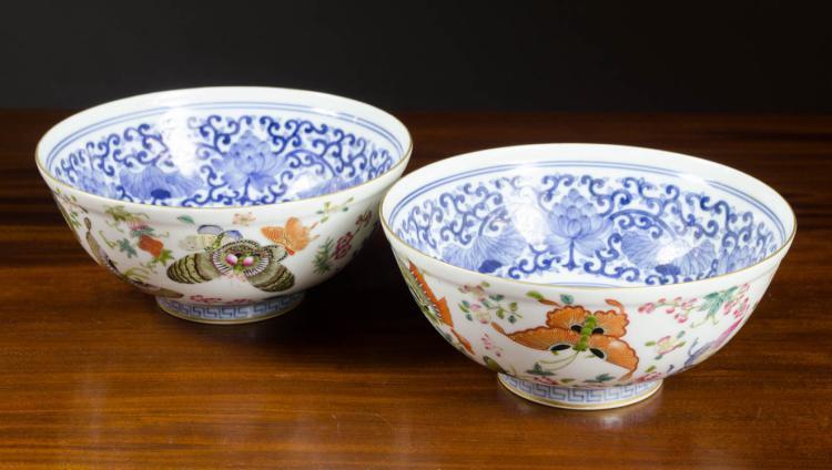 PAIR CHINESE QING PORCELAIN BOWLS, the exteriors f Lot 160