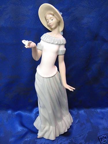 BUTTERFLY\'S DANCE FEMALE GIRL PORCELAIN FIGURINE NAO BY LLADRO  #1398
