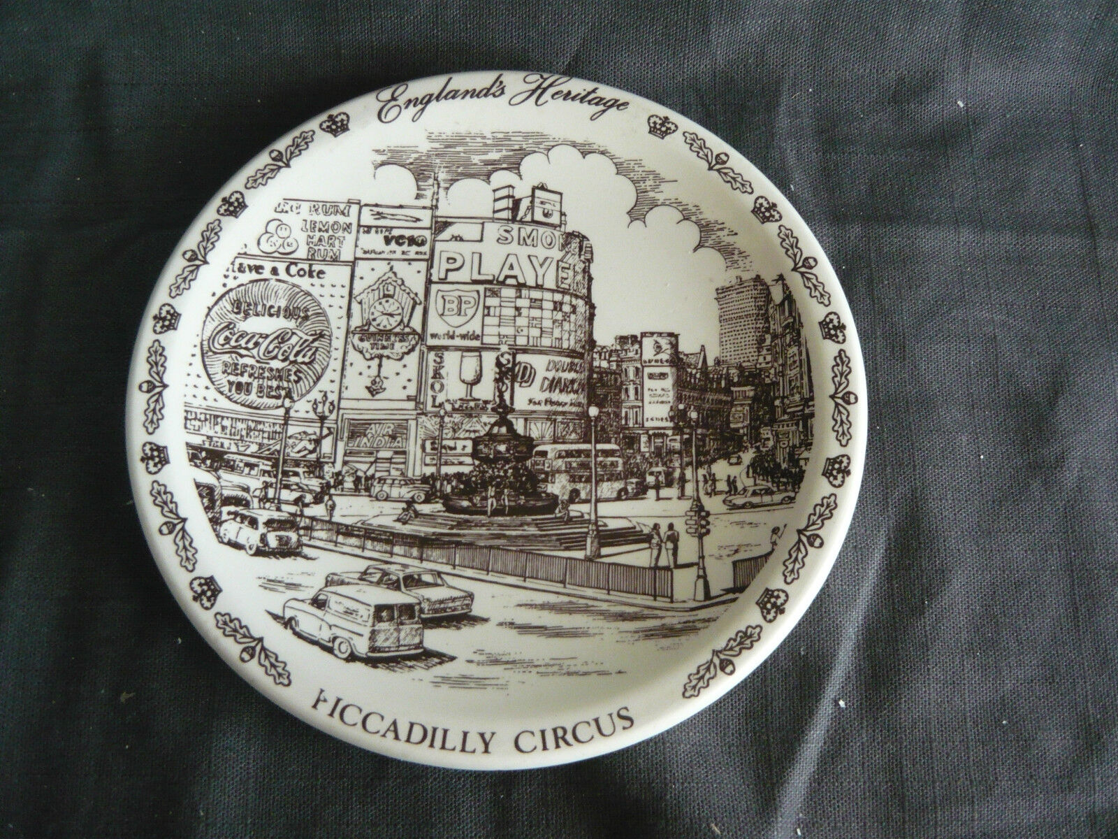 Vintage PICCADILLY CIRCUS PLATE J.H. Weatherby and Sons & England Nice