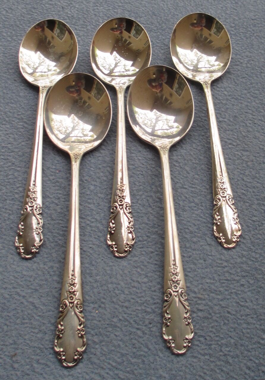 FIVE International Sterling Silver Bridal Veil Round Bowl Soup Spoons
