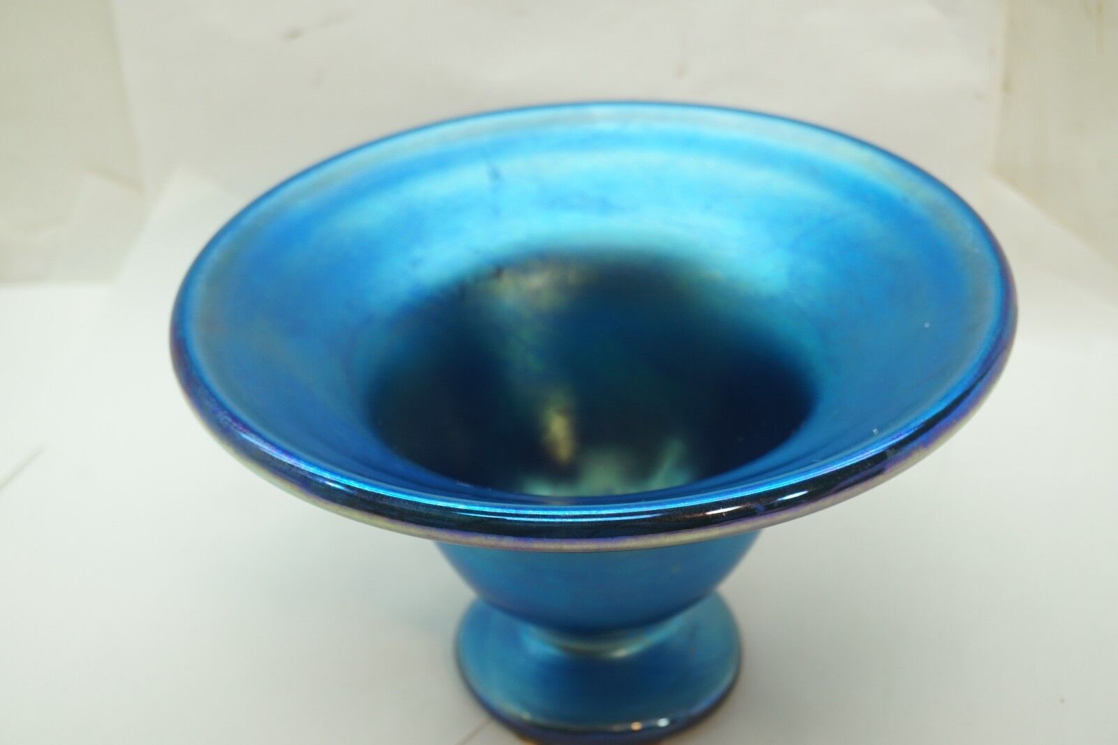 VINTAGE ART GLASS PHOENIX STUDIOS CAL RADKE BLUE AURENE IRIDESCENT VASE BOWL