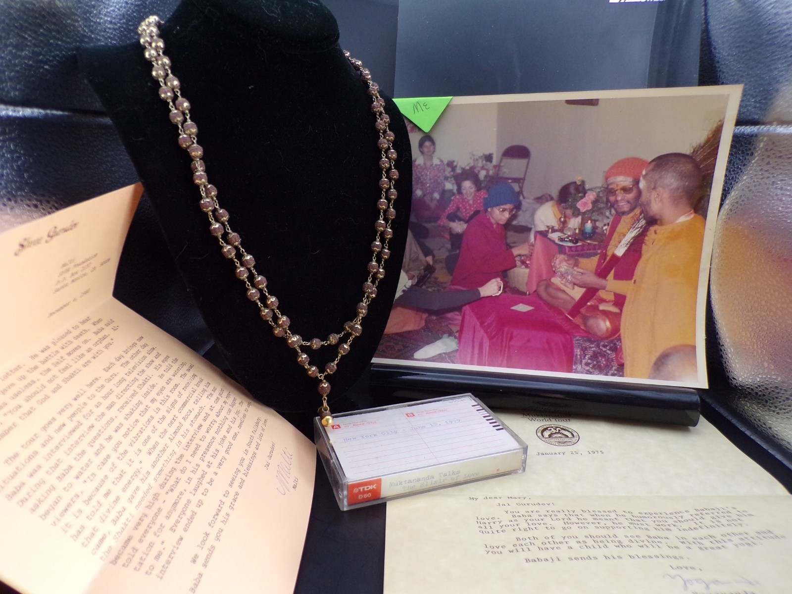 SYDA Muktananda Rudraksha Mala & reliquary w/ Baba's hair 2 letters, cassette +