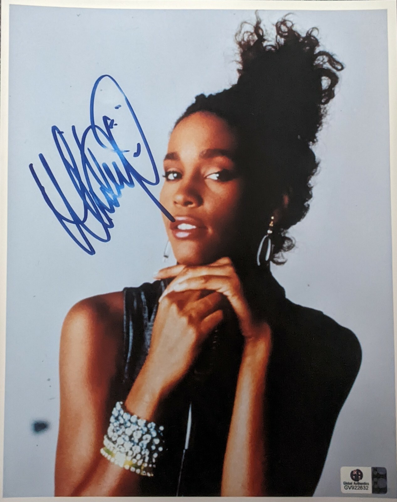 Whitney Houston Signed Autograph 8x10 COA Whitney Houston Signed Autograph 8x10 COA