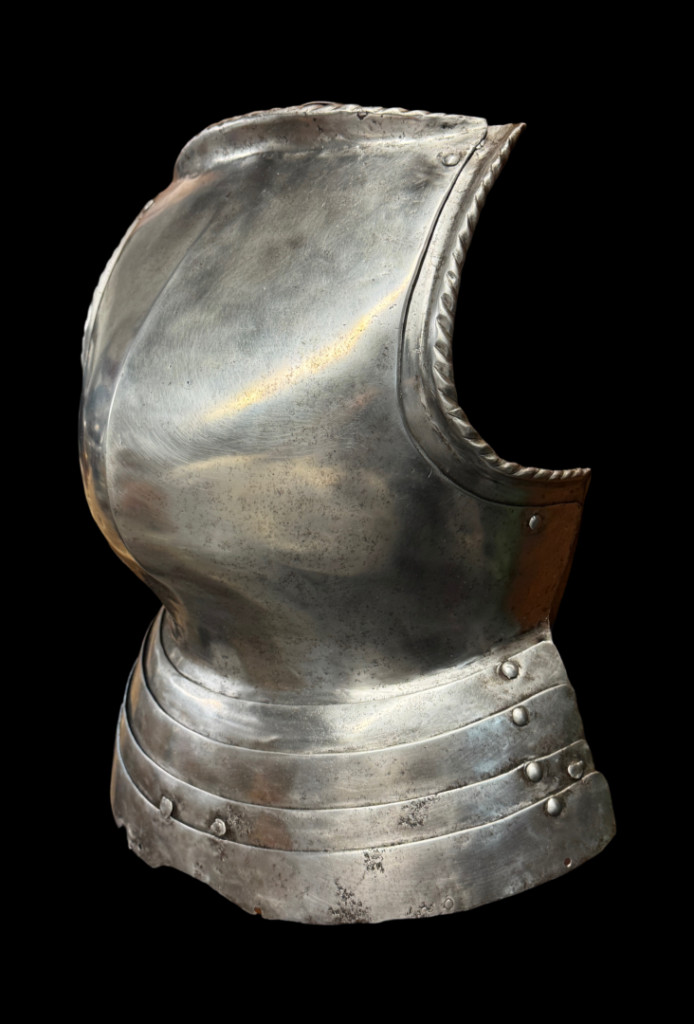 Impressive Italian Deep Bellied Breastplate Circa 1540 Impressive Italian Deep Bellied Breastplate Circa 1540