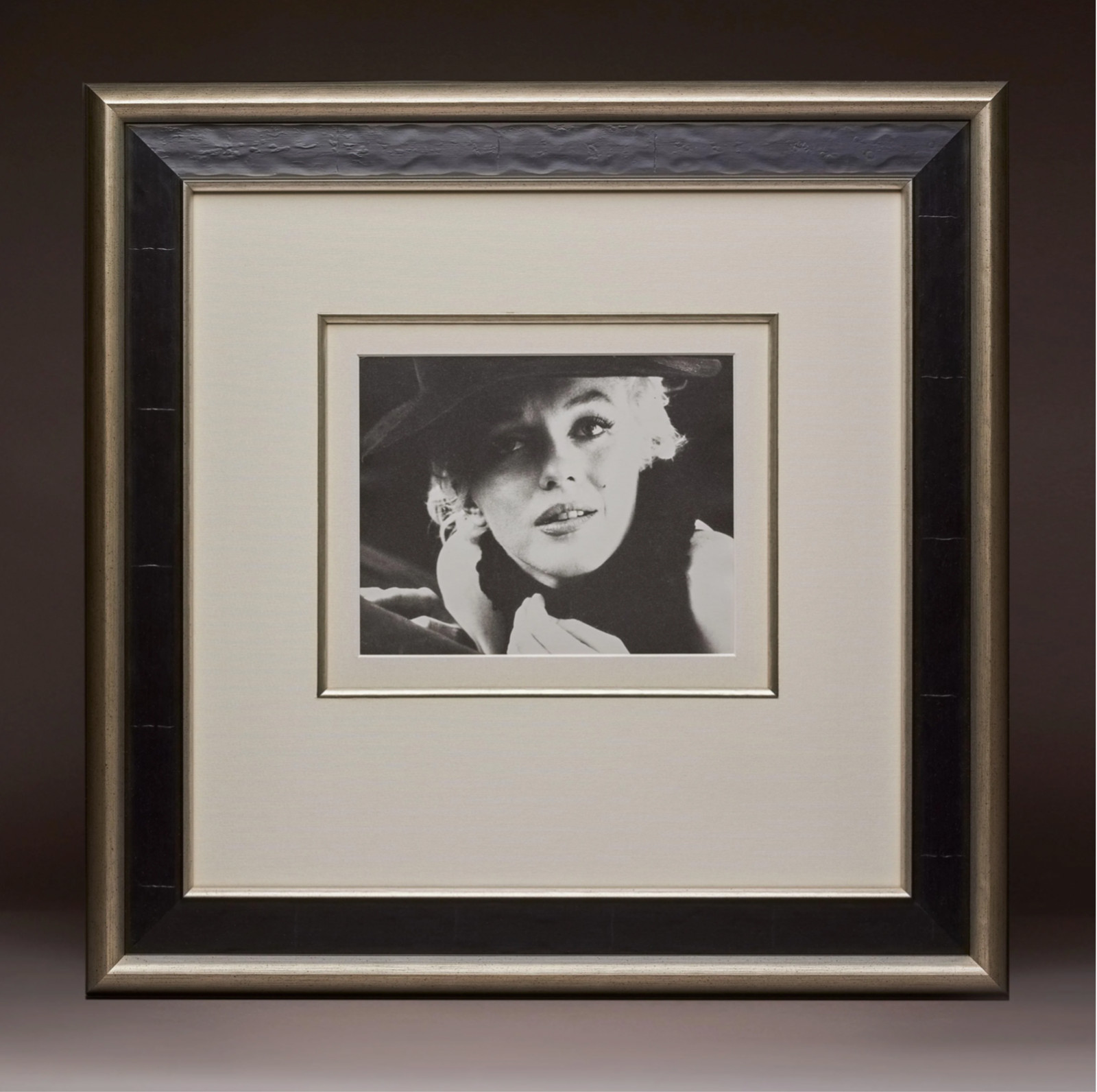Marilyn Monroe 'Emotlng' - The Black Sitting By Milton Greene Marilyn Monroe 'Emotlng' - The Black Sitting By Milton Greene
