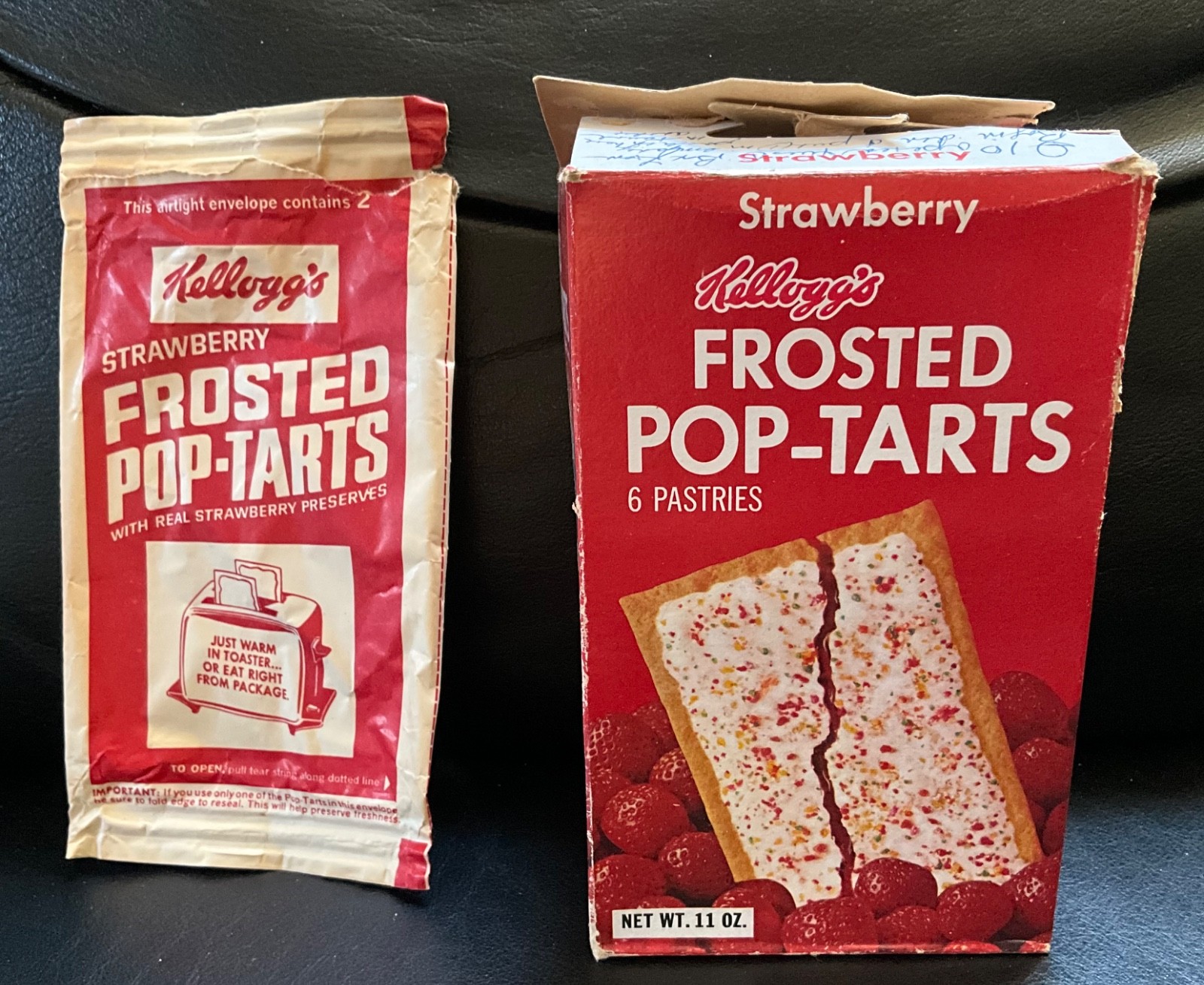 1968 Kellogg’s Frosted Pop Tarts box- Strawberry w/ RARE WRAPPER Vintage