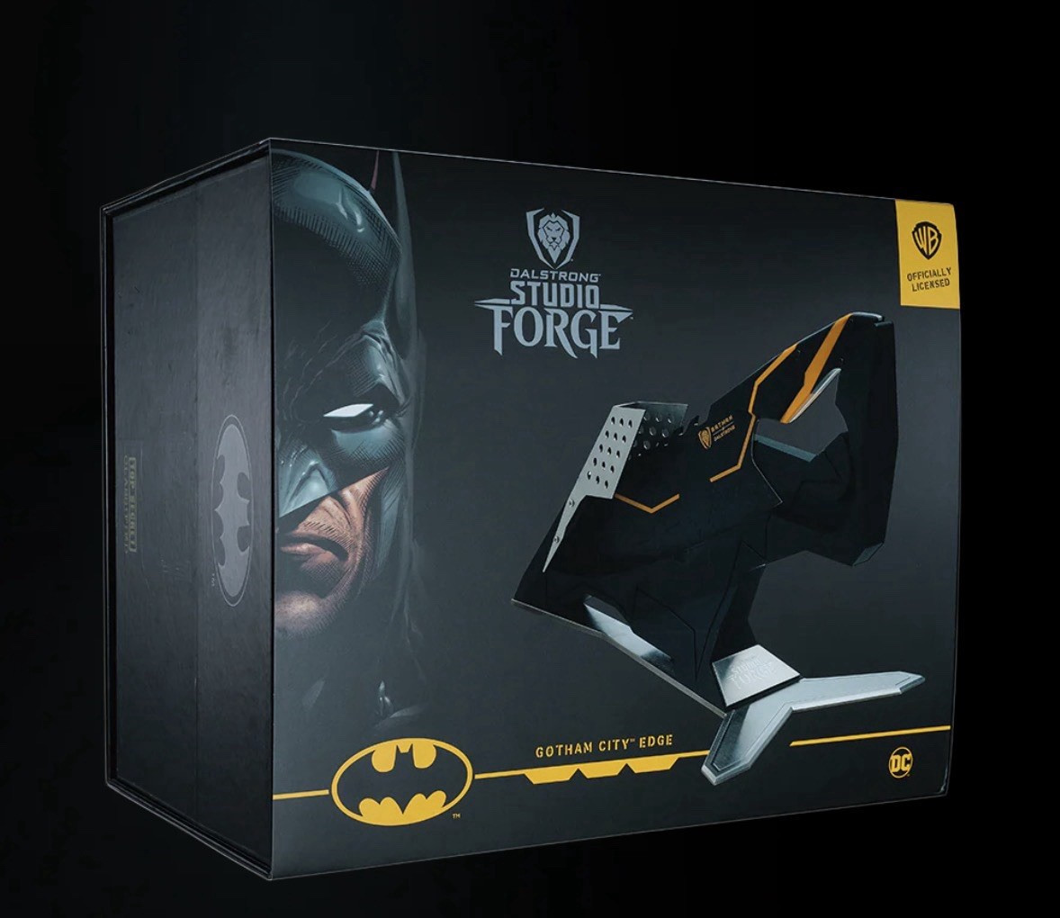 Dalstrong Studio Forge Batman Gotham City Knife