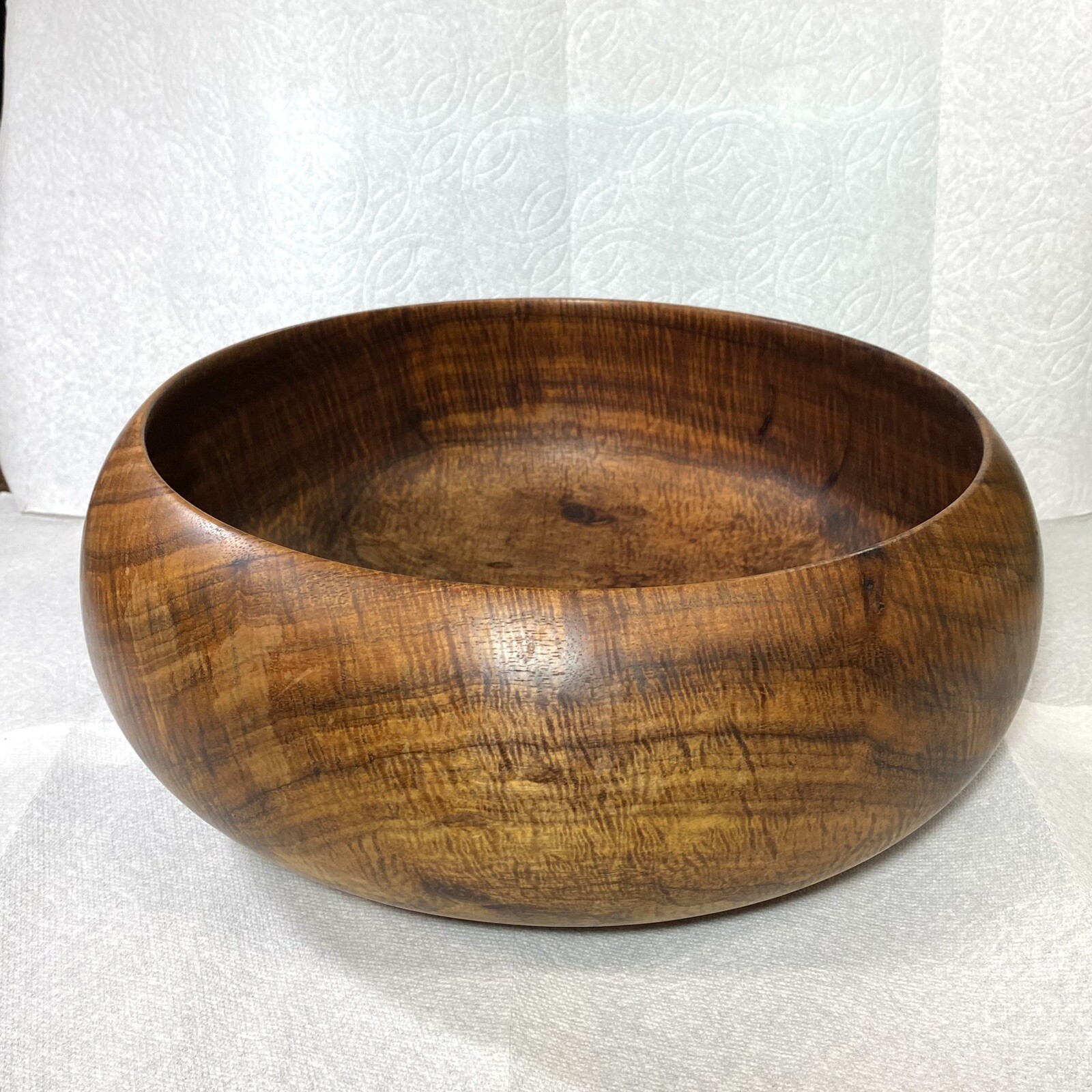 Dan DeLuz Signed Large Hawaiian Koa Wood Bowl Diameter 11.25