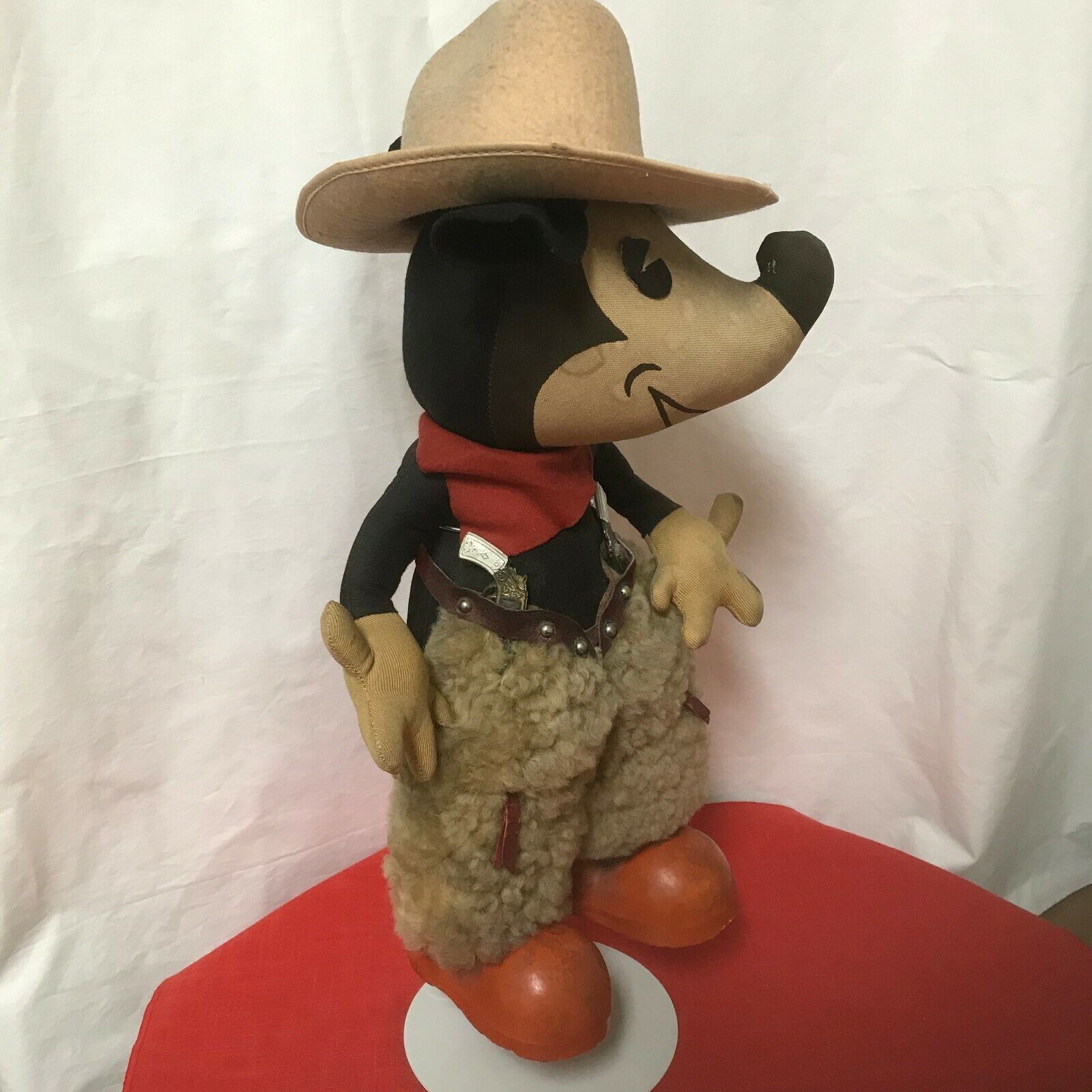 1930's Knickerbocker “Two Gun” Mickey Mouse, Good condition as shown in photos