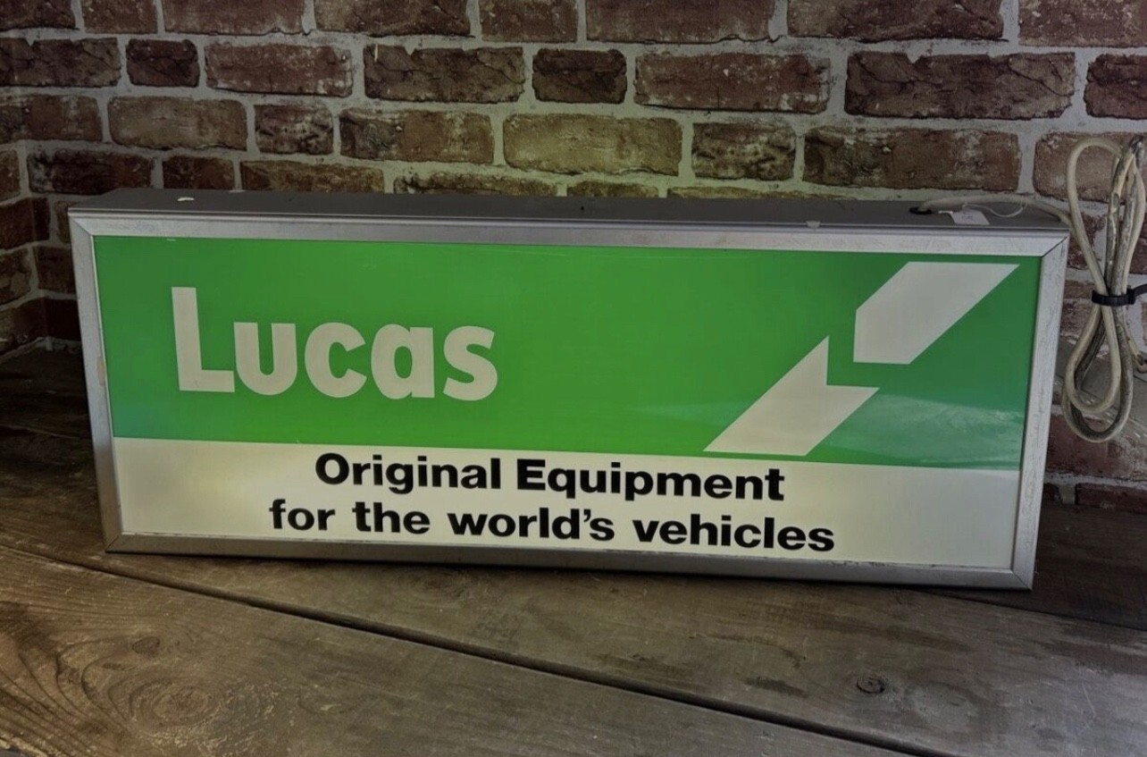 RARE 1980’s LUCAS ILLUMINATED DEALER SIGN SHOWROOM GARAGE SIGN JAGUAR MINI ROVER RARE 1980’s LUCAS ILLUMINATED DEALER SIGN SHOWROOM GARAGE SIGN JAGUAR MINI ROVER