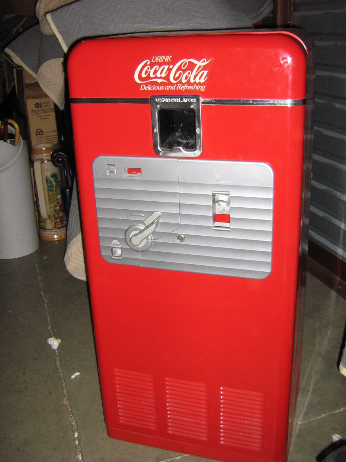 Beautifully Restored Antique Coca-Cola Machine 1930's or 40s Beautifully Restored Antique Coca-Cola Machine 1930's or 40s