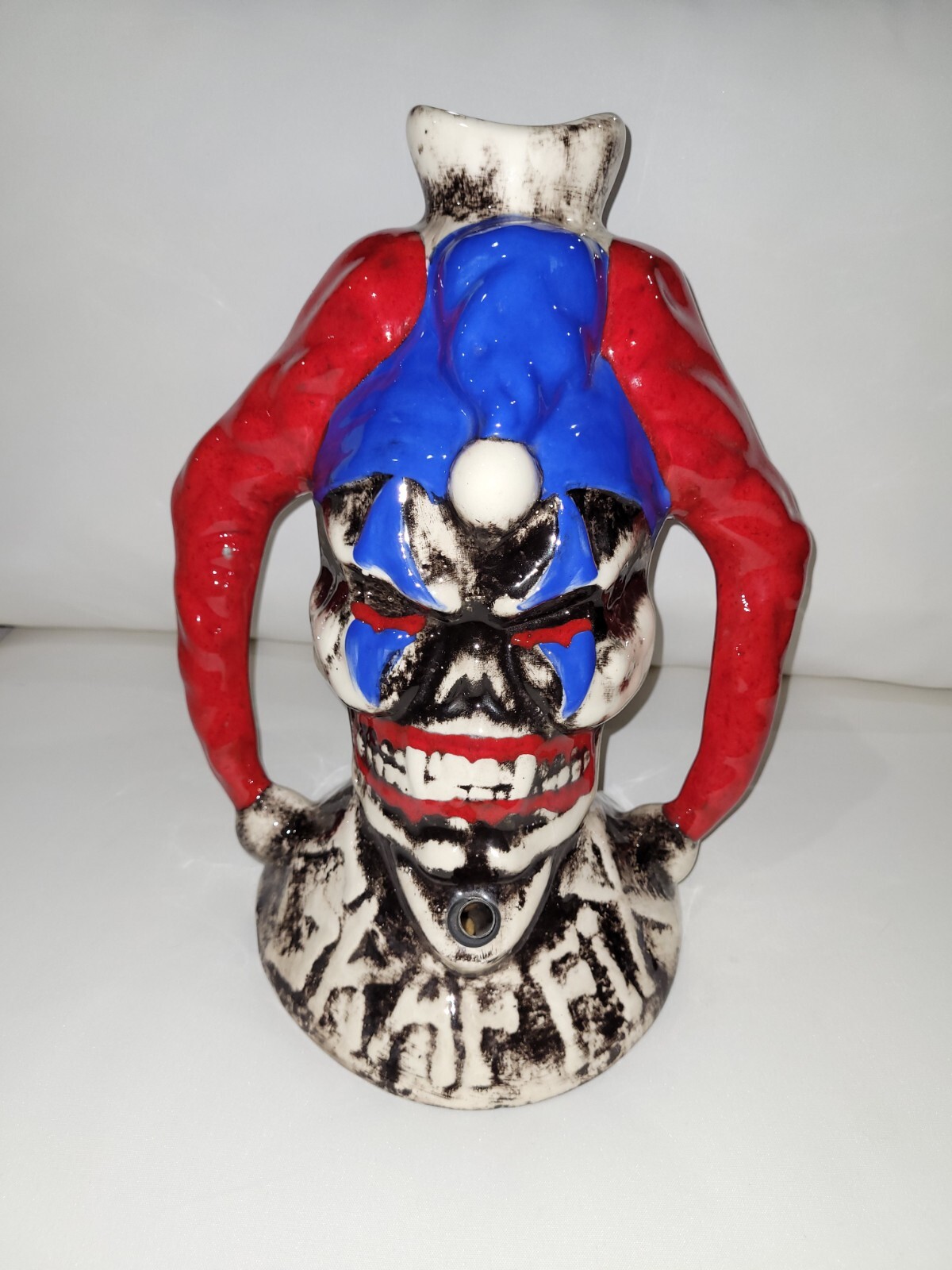 Rare OLD SCHOOL 80s 90s Vintage Graffix Jester Ceramic glass water Bong pipe Rare OLD SCHOOL 80s 90s Vintage Graffix Jester Ceramic glass water Bong pipe