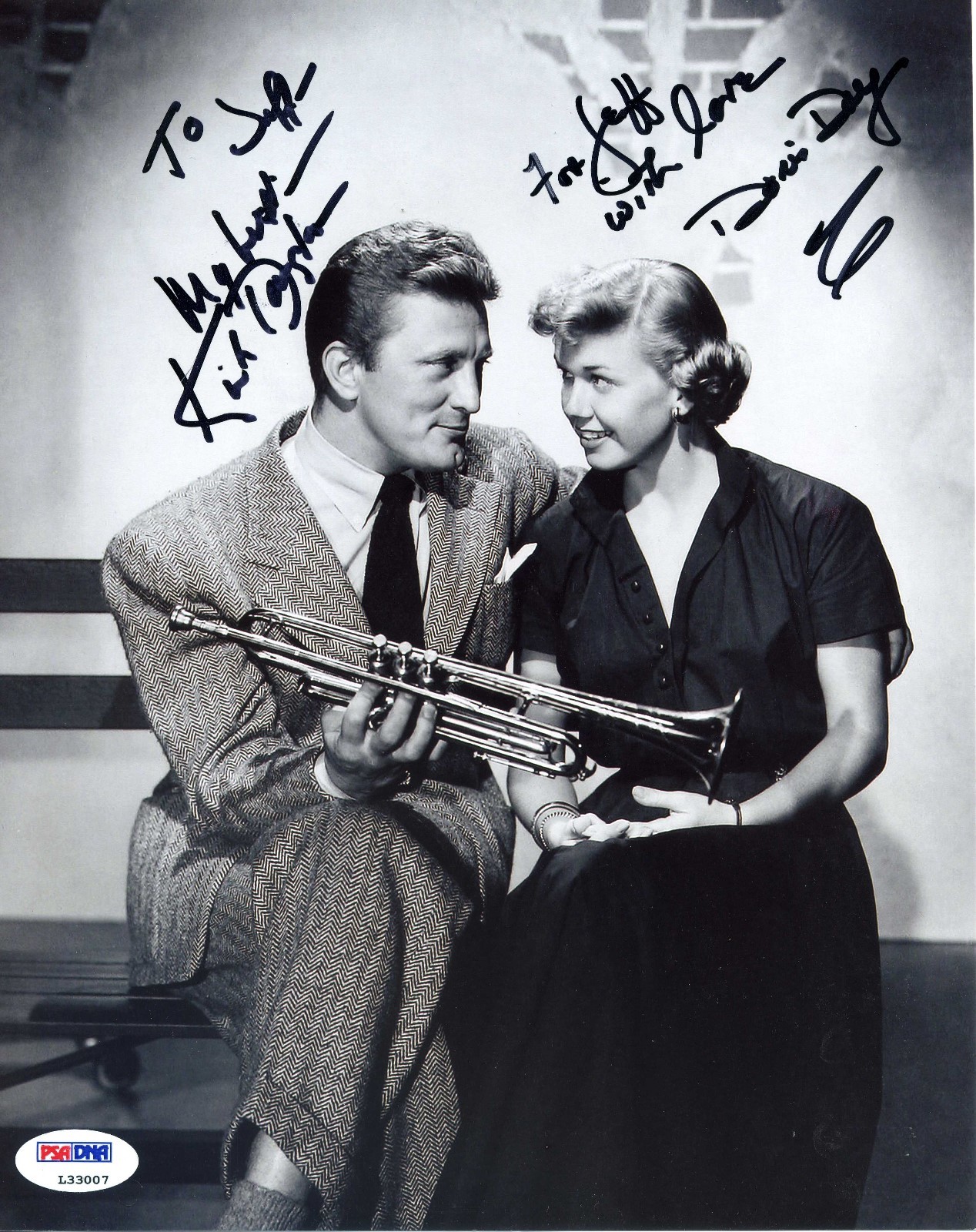 KIRK DOUGLAS AND DORIS DAY SIGNED 8X10 PHOTO. AUTHENTICATED PSA/DNA: #L33007 KIRK DOUGLAS AND DORIS DAY SIGNED 8X10 PHOTO. AUTHENTICATED PSA/DNA: #L33007